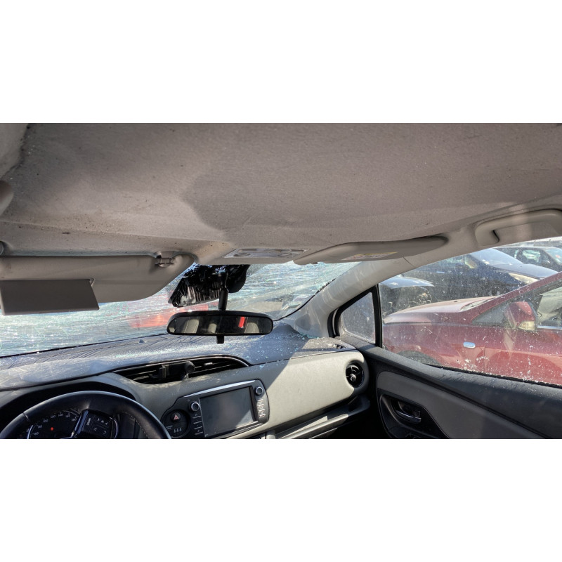 Verin de coffre TOYOTA YARIS 3 Photo n°19