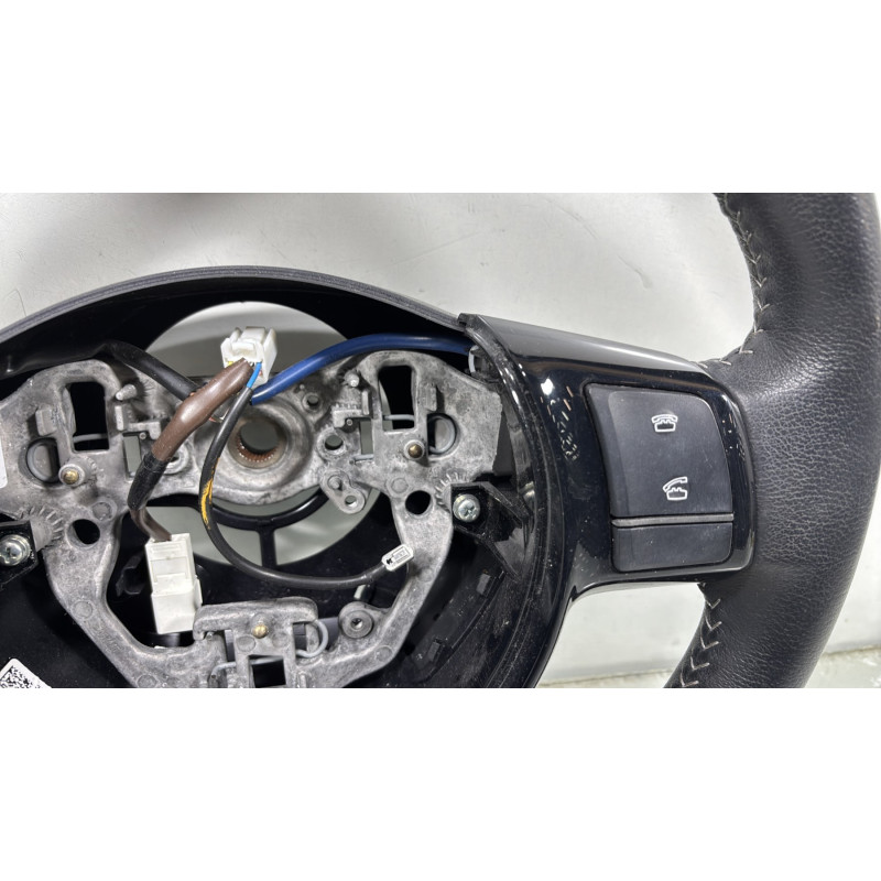 Volant TOYOTA YARIS 3 Photo n°3