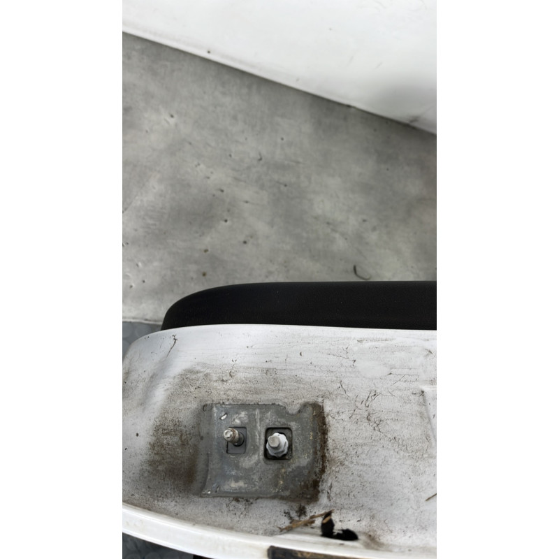 Porte arriere gauche RENAULT CLIO 3 Photo n°4