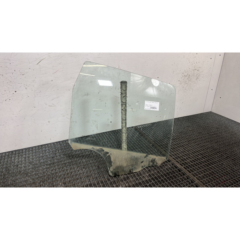 Vitre arriere droit DACIA DUSTER 1 Photo n°3