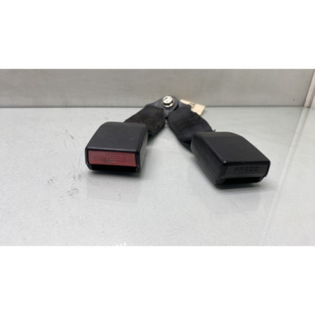 Attache ceinture arriere gauche DACIA DUSTER 1