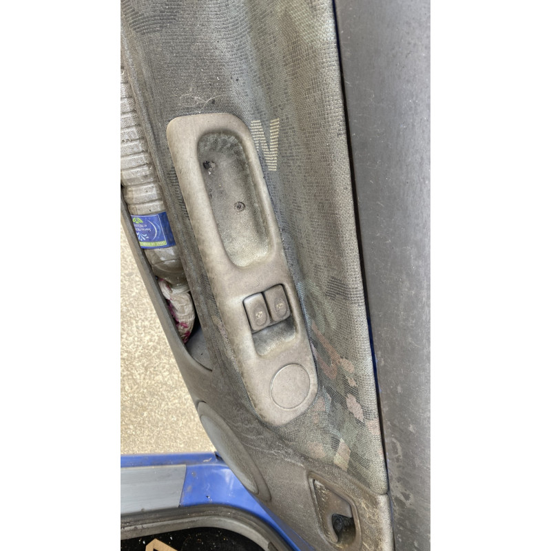 Poignee porte avant droit RENAULT TWINGO 1 Photo n°13
