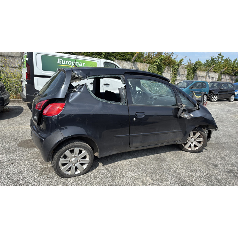 Feu arriere secondaire gauche (feux) MITSUBISHI COLT 6 Photo n°10