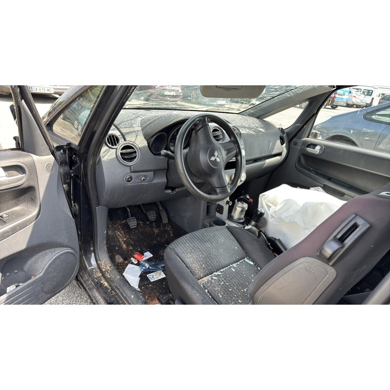 Feu arriere secondaire gauche (feux) MITSUBISHI COLT 6 Photo n°15