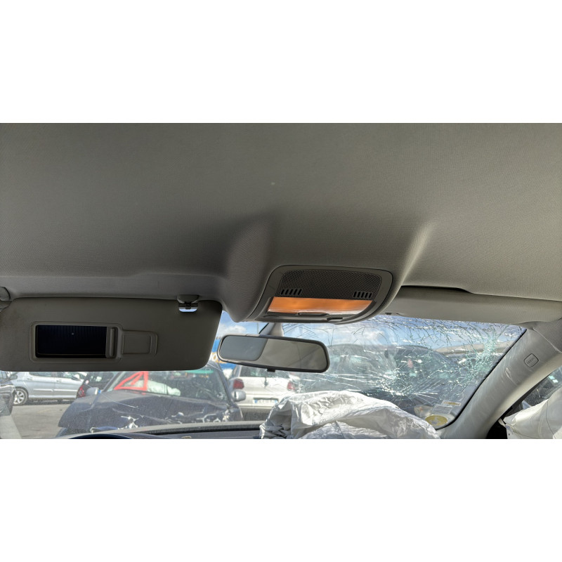 Attache ceinture avant gauche AUDI A4 3 Photo n°17