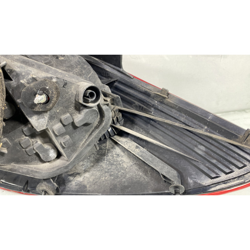 Feu arriere principal gauche (feux) OPEL CORSA D Photo n°4