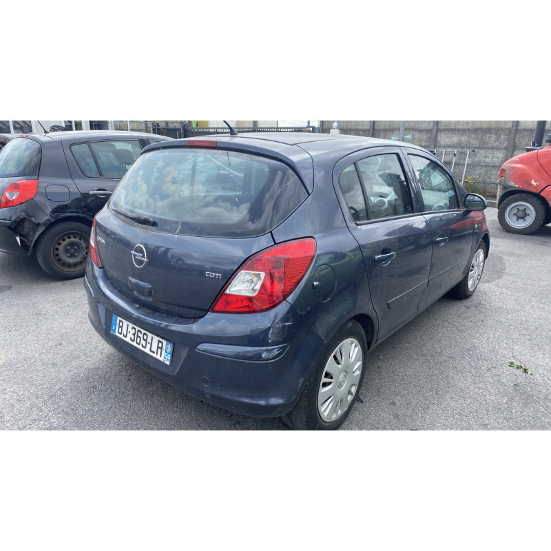 Feu arriere principal gauche (feux) OPEL CORSA D Photo n°8