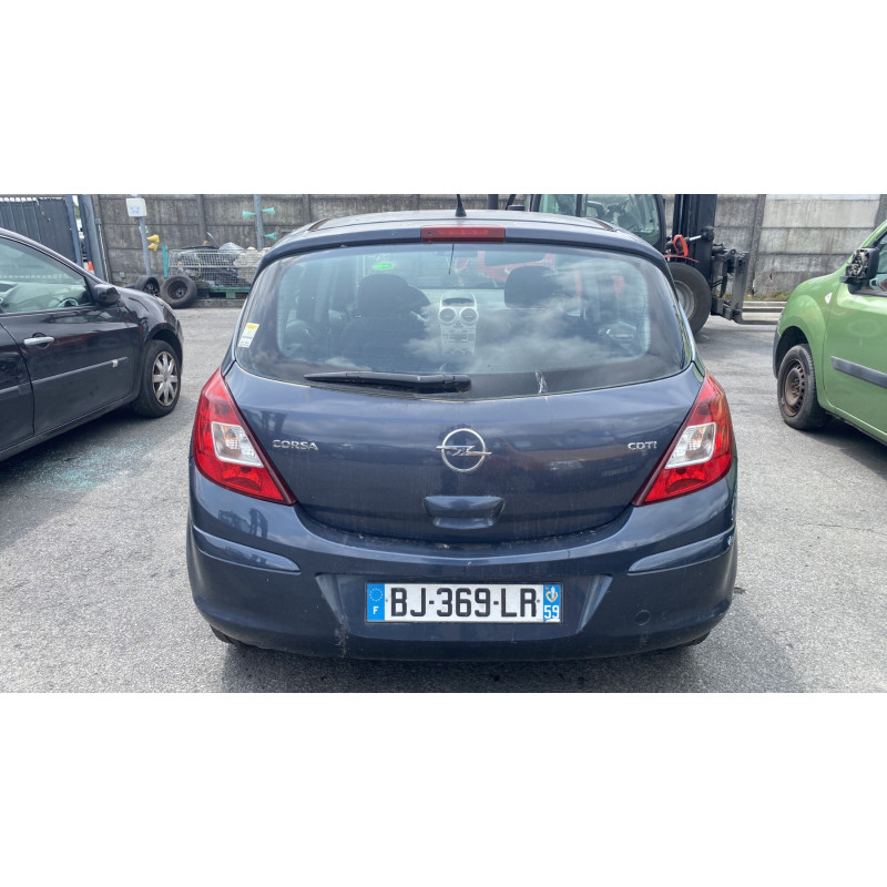 Feu arriere principal gauche (feux) OPEL CORSA D Photo n°10