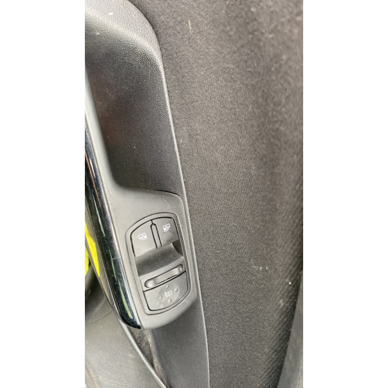 Feu arriere principal gauche (feux) OPEL CORSA D Photo n°15