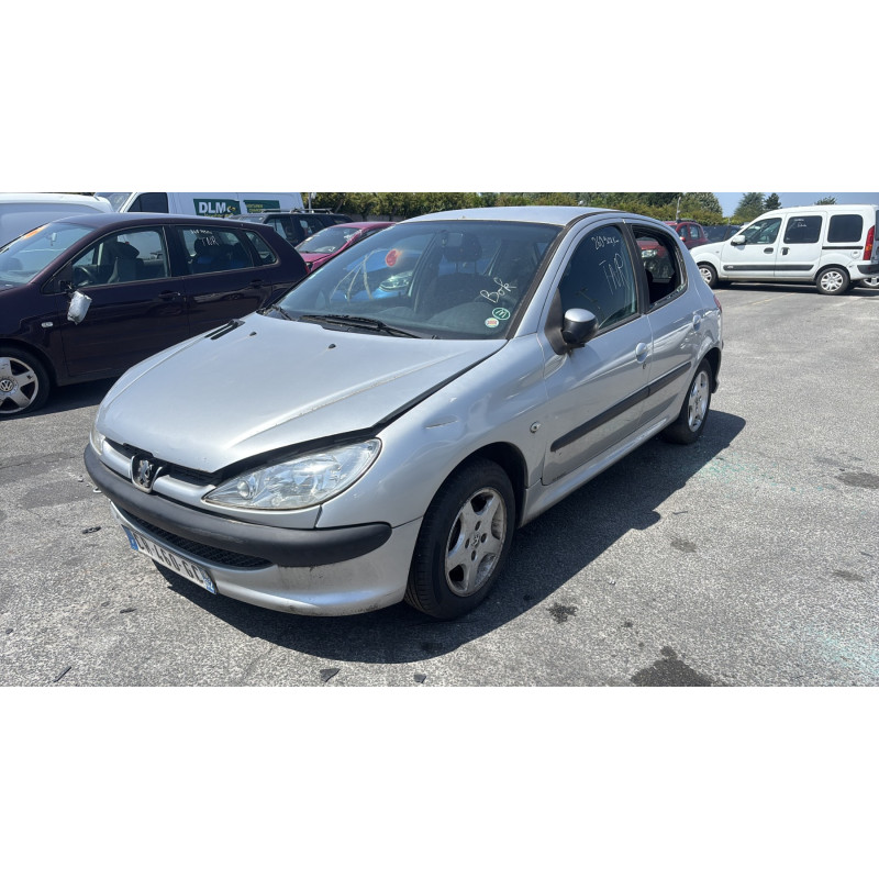 Pare choc avant PEUGEOT 206 Photo n°7