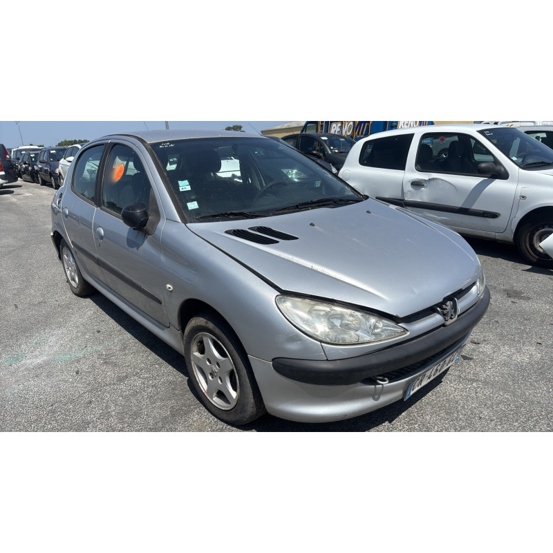 Pare choc avant PEUGEOT 206 Photo n°8