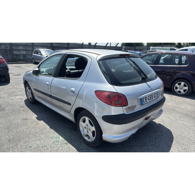 Pare choc avant PEUGEOT 206 Photo n°10