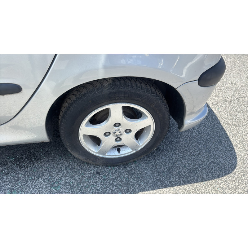Pare choc avant PEUGEOT 206 Photo n°19