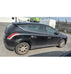 Feu arriere principal gauche (feux) LANCIA DELTA 3
