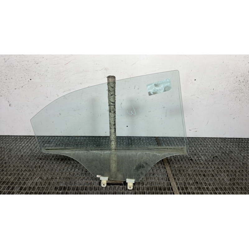 Vitre arriere gauche KIA RIO 3 Photo n°4