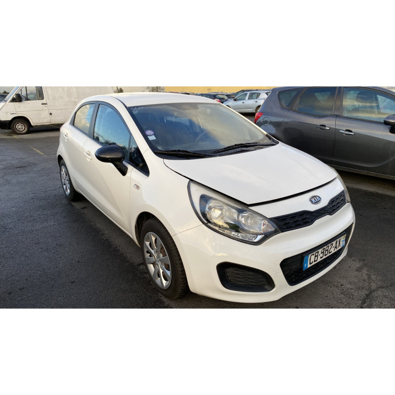 Vitre arriere gauche KIA RIO 3 Photo n°6