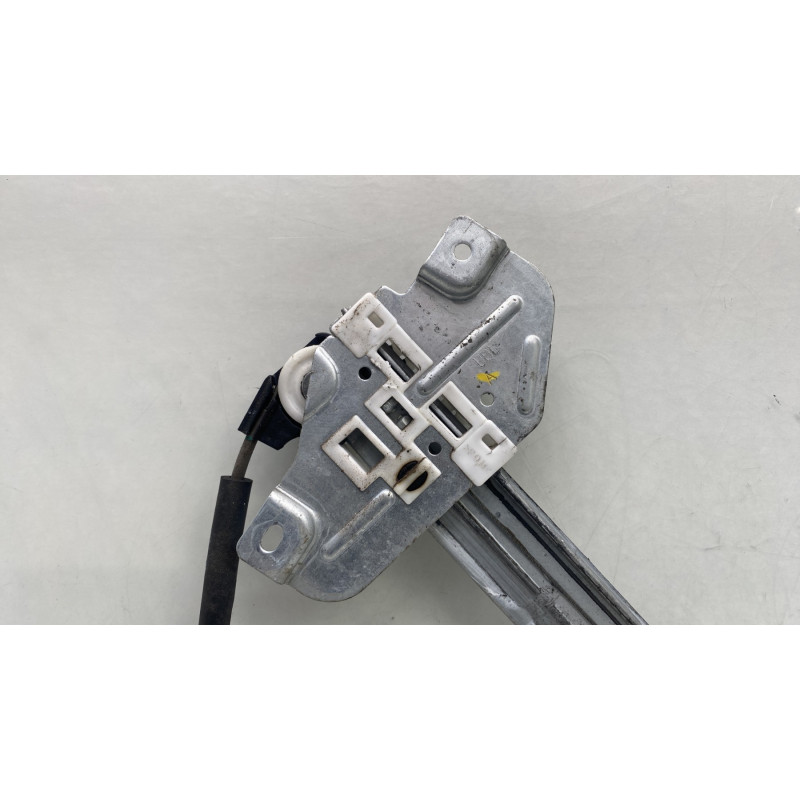 Leve vitre electrique avant gauche KIA RIO 3 Photo n°8