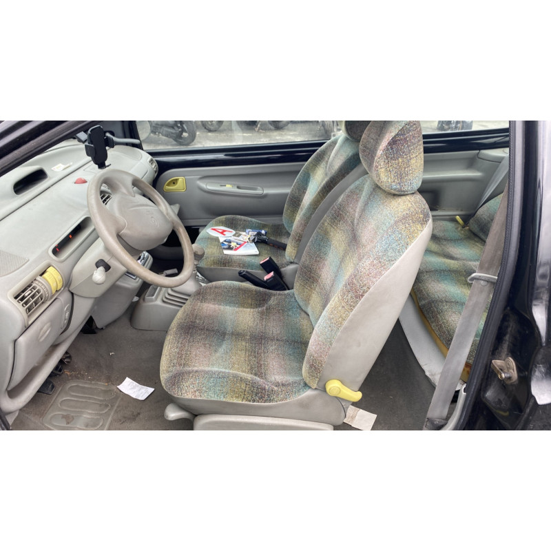 Poignee porte avant gauche RENAULT TWINGO 1 Photo n°13