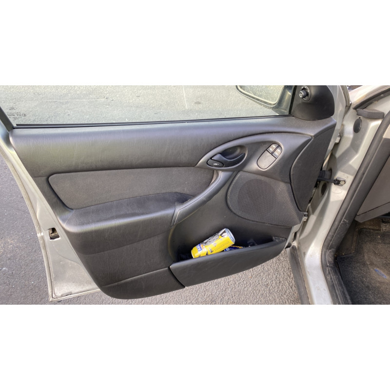 Poignee porte arriere gauche FORD FOCUS 1 Photo n°12