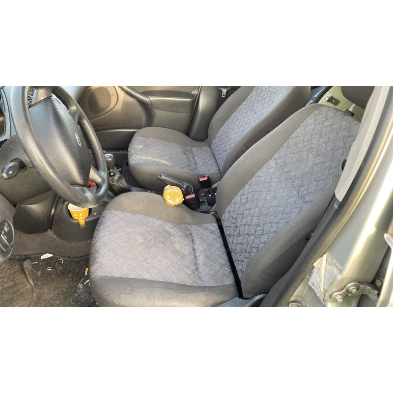 Poignee porte arriere gauche FORD FOCUS 1 Photo n°15