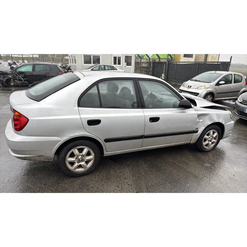 Anti brouillard droit (feux) HYUNDAI ACCENT 2 Photo n°9