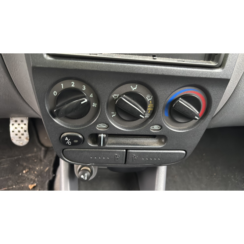 Anti brouillard droit (feux) HYUNDAI ACCENT 2 Photo n°19