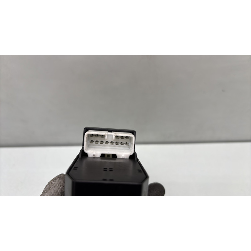 Interrupteur de leve vitre avant gauche HYUNDAI ACCENT 2 Photo n°3