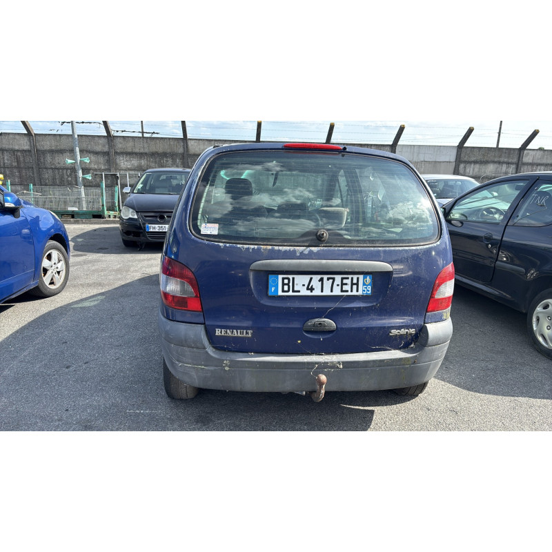 Vitre avant droit RENAULT SCENIC 1 Photo n°10