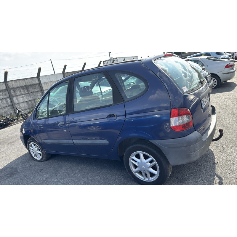 Vitre avant droit RENAULT SCENIC 1 Photo n°12