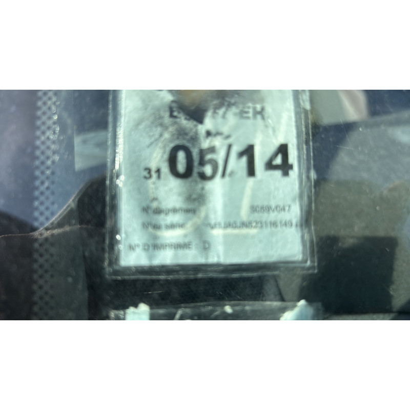 Vitre avant droit RENAULT SCENIC 1 Photo n°15