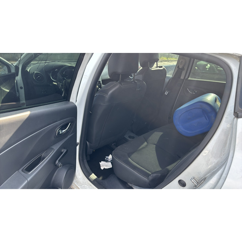 Vitre arriere droit RENAULT CLIO 4 Photo n°14