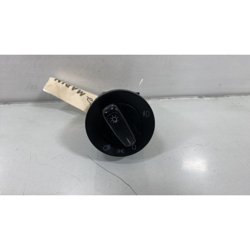 Commande de phare VOLKSWAGEN POLO 5 Photo n°1