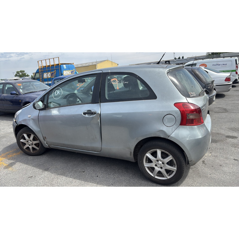Poignee porte avant droit TOYOTA YARIS 2 Photo n°9