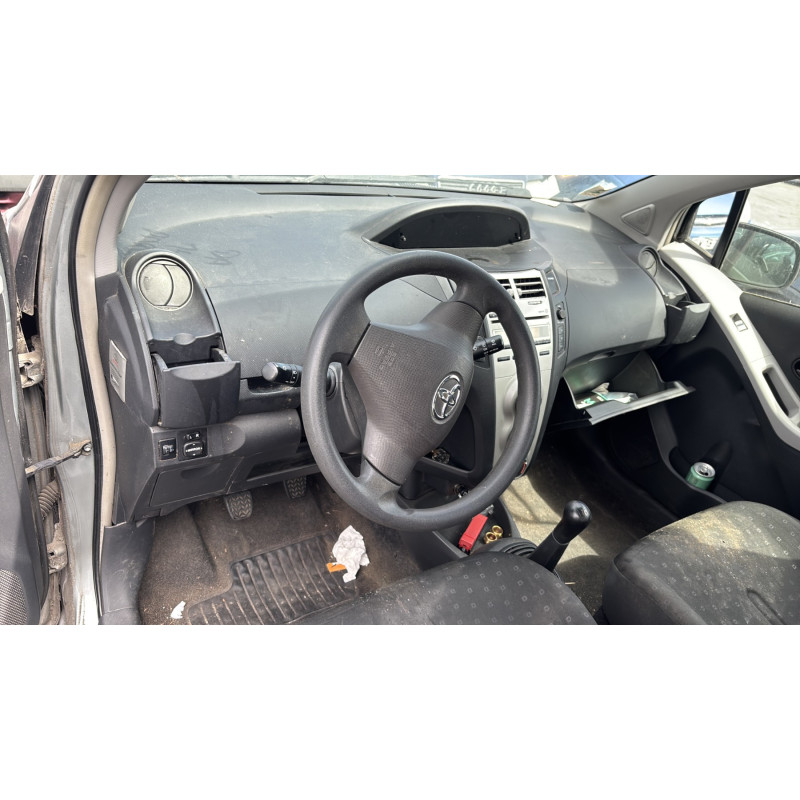Poignee porte avant droit TOYOTA YARIS 2 Photo n°13
