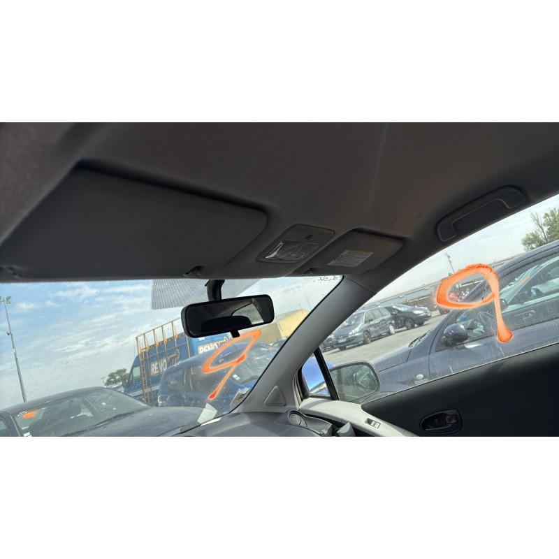 Poignee porte avant droit TOYOTA YARIS 2 Photo n°14