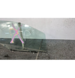 Vitre avant droit TOYOTA YARIS 2