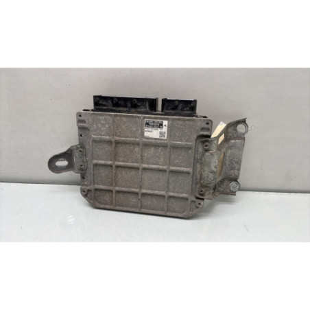 Calculateur moteur TOYOTA YARIS 2 Photo n°1