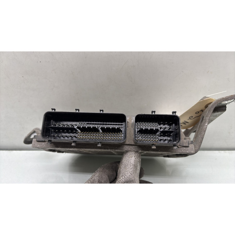 Calculateur moteur TOYOTA YARIS 2 Photo n°3