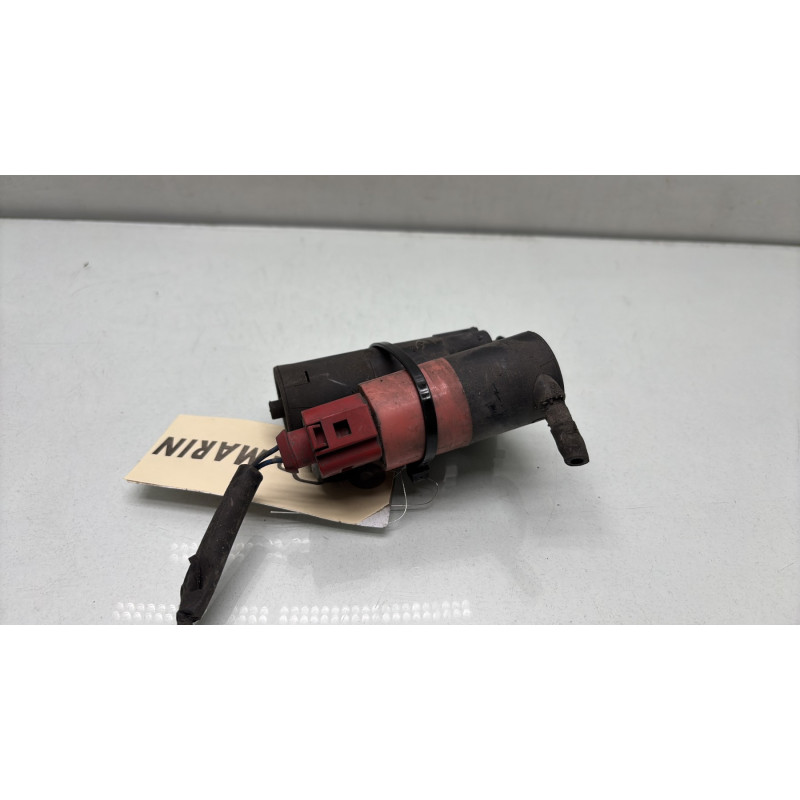 Pompe lave glace avant TOYOTA YARIS 2 Photo n°2
