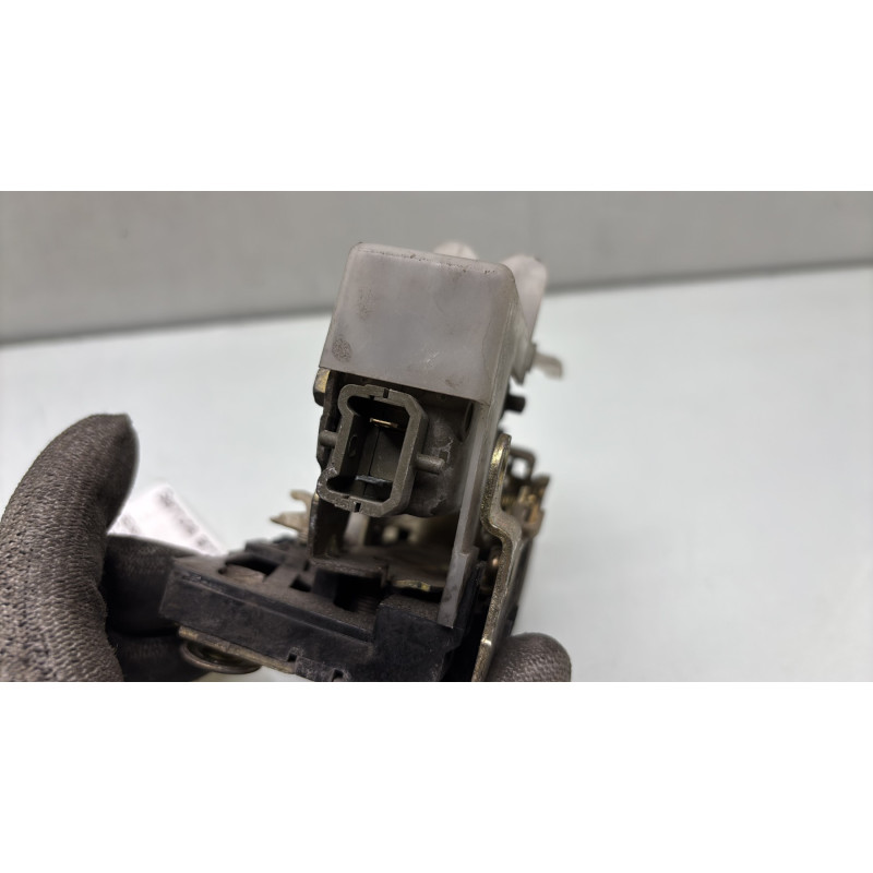 Serrure arriere droit RENAULT CLIO 2 Photo n°4
