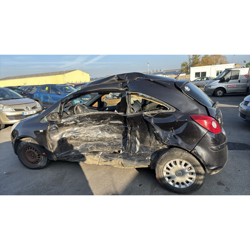 Calandre OPEL CORSA D Photo n°10