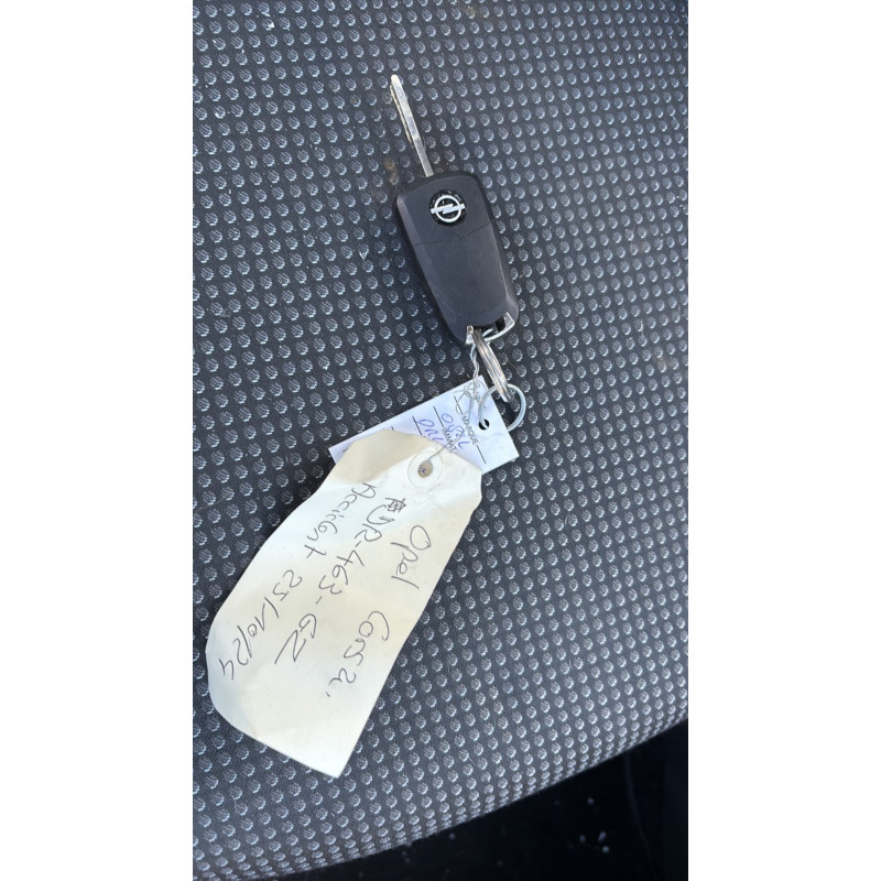 Calandre OPEL CORSA D Photo n°18