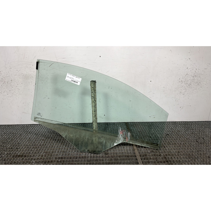 Vitre avant gauche FORD KA 2 Photo n°4