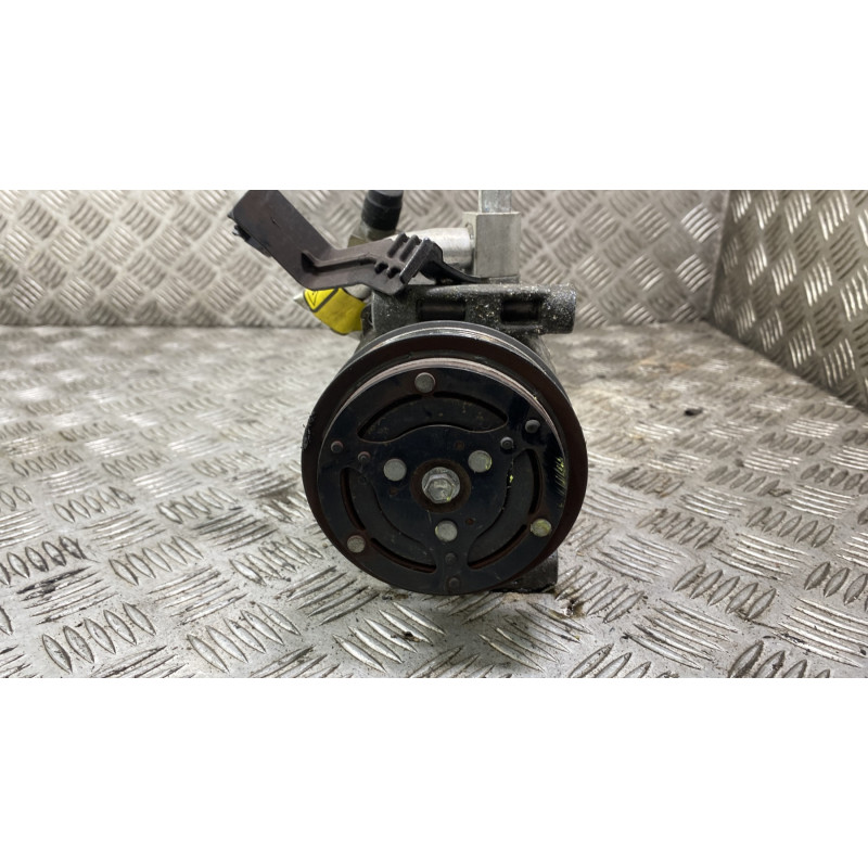 Compresseur clim FORD KA 2 Photo n°1