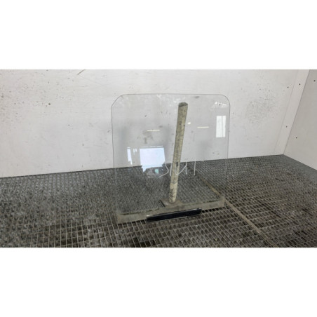 Vitre avant droit RENAULT MASTER 1