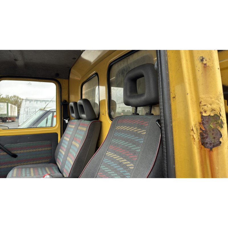 Vitre avant droit RENAULT MASTER 1 Photo n°11
