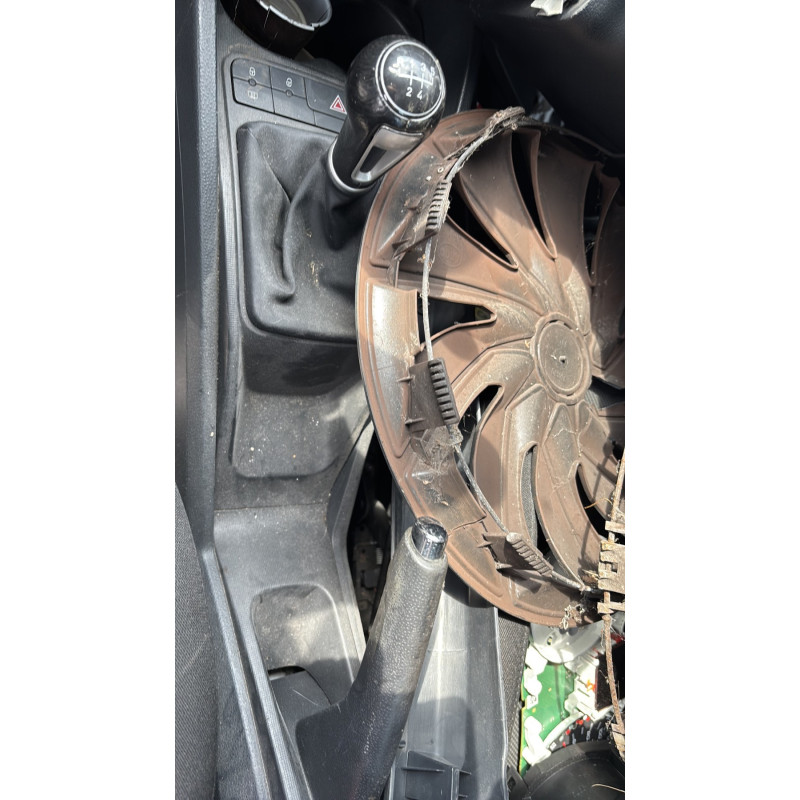 Trappe d'essence SEAT IBIZA 4 Photo n°16