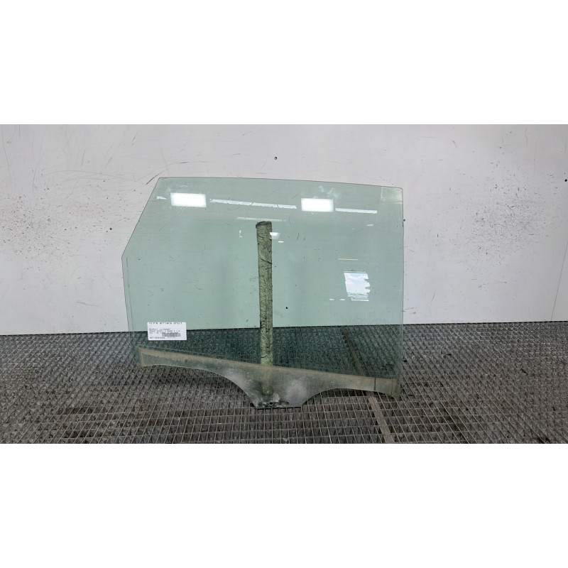 Vitre arriere droit RENAULT GRAND SCENIC 2 Photo n°1