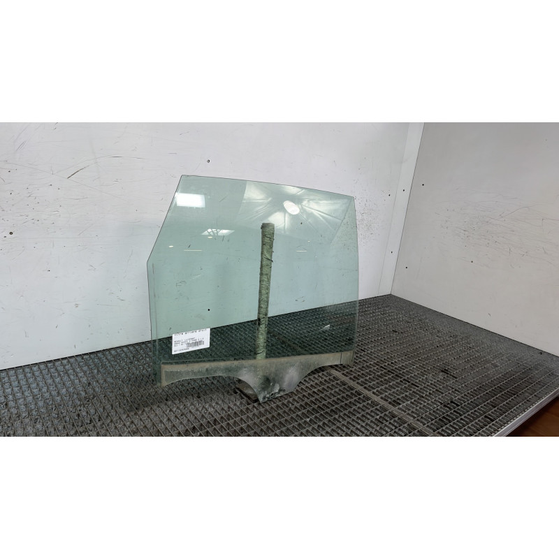 Vitre arriere droit RENAULT GRAND SCENIC 2 Photo n°3