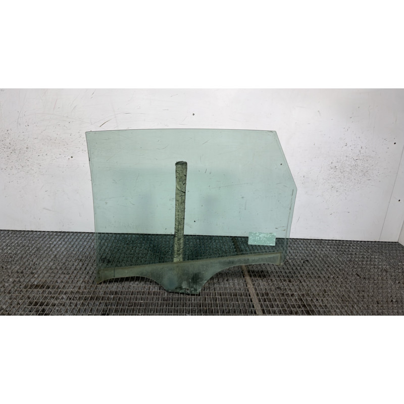 Vitre arriere droit RENAULT GRAND SCENIC 2 Photo n°4